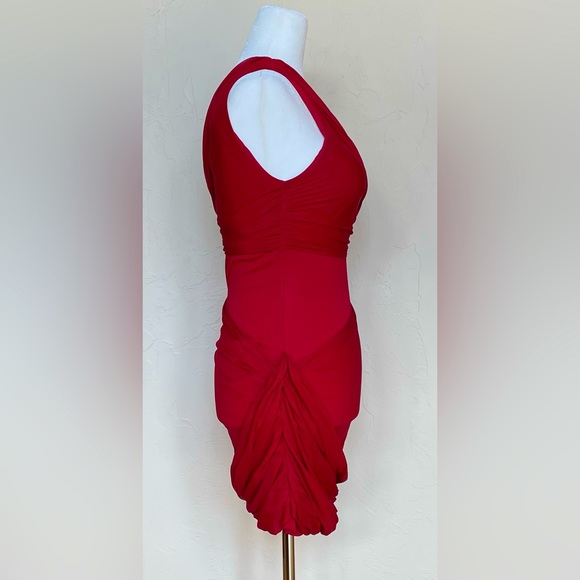 Alice + Olivia Red Ruched Bodycon Dress - Picture 3 of 9